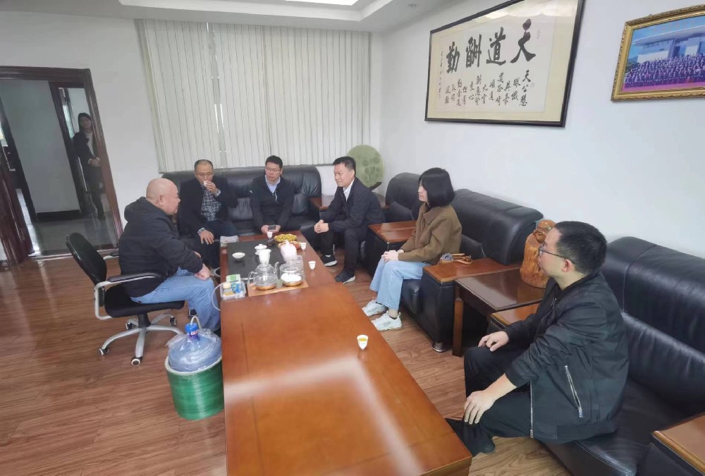 漳平市人民政府黨組成員，副市長(zhǎng)程瀟坦同志等一行五人，蒞臨福建瑞森新材料股份有限公司指導(dǎo)參觀